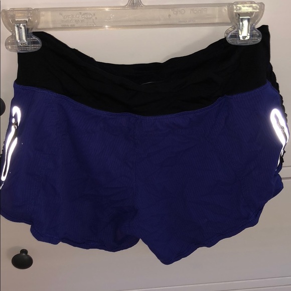Lululemon shorts - Picture 4 of 4